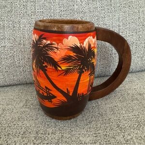 Hand Painted carved coconut cup (10oz) Island Scene‎ NWOT